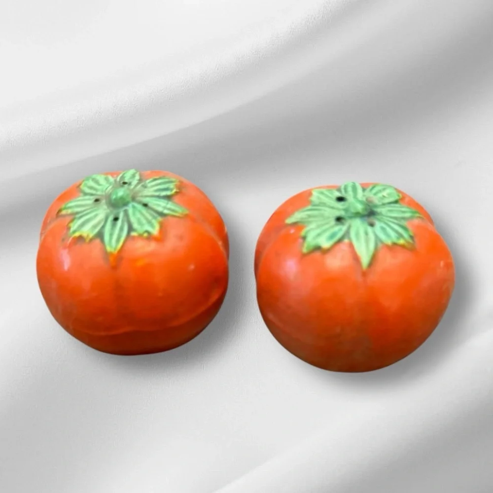Vintage Salt & Pepper Shakers - Picture 2 of 5